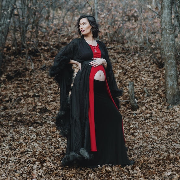 Meet your Posher, Shelly - Picture 3 of 3